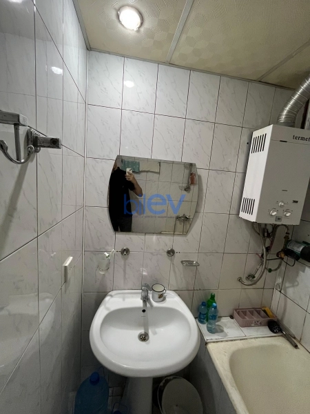 Aylıq Kirayə 2 otaqlı Köhnə Tikili bina evi  60m², Bakı