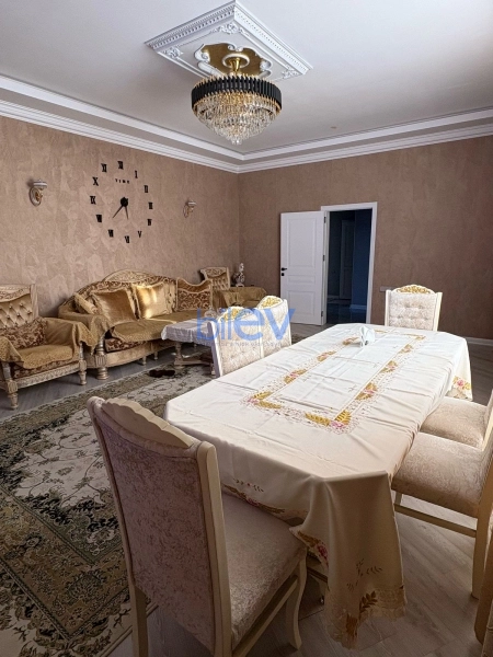 Günlük Kirayə 3 otaqlı Bağ evi  150m², Bakı