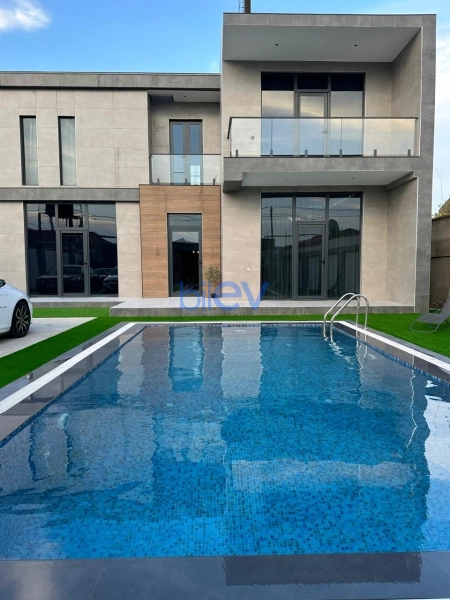 Günlük Kirayə 4 otaqlı Bağ evi  320m², Bakı