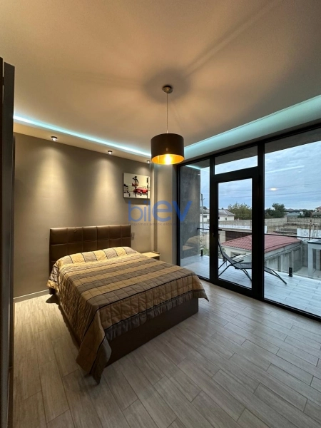 Günlük Kirayə 4 otaqlı Bağ evi  320m², Bakı
