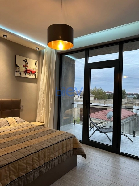 Günlük Kirayə 4 otaqlı Bağ evi  320m², Bakı