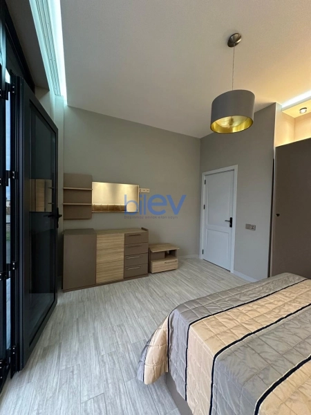 Günlük Kirayə 4 otaqlı Bağ evi  320m², Bakı
