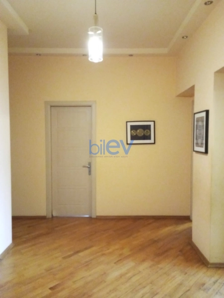 Satış 3 otaqlı Yeni Tikili bina evi  140m², Bakı