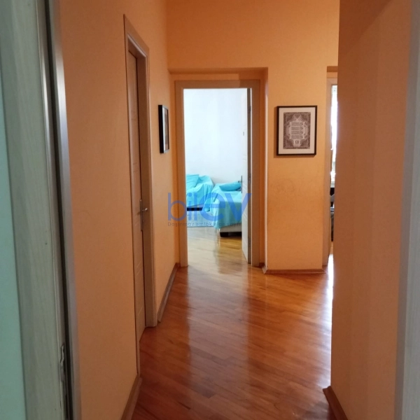 Satış 3 otaqlı Yeni Tikili bina evi  140m², Bakı
