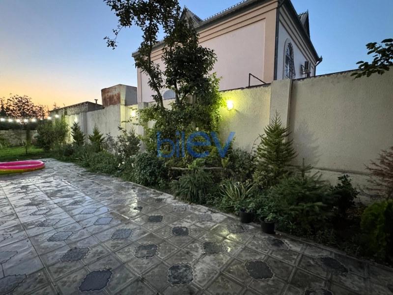 Satış 10 otaqlı Həyət evi  420m², Bakı