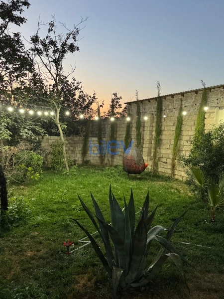 Satış 10 otaqlı Həyət evi  420m², Bakı
