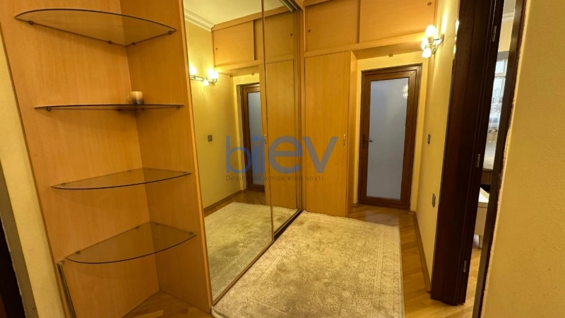 Aylıq Kirayə 1 otaqlı Yeni Tikili bina evi  60m², Bakı