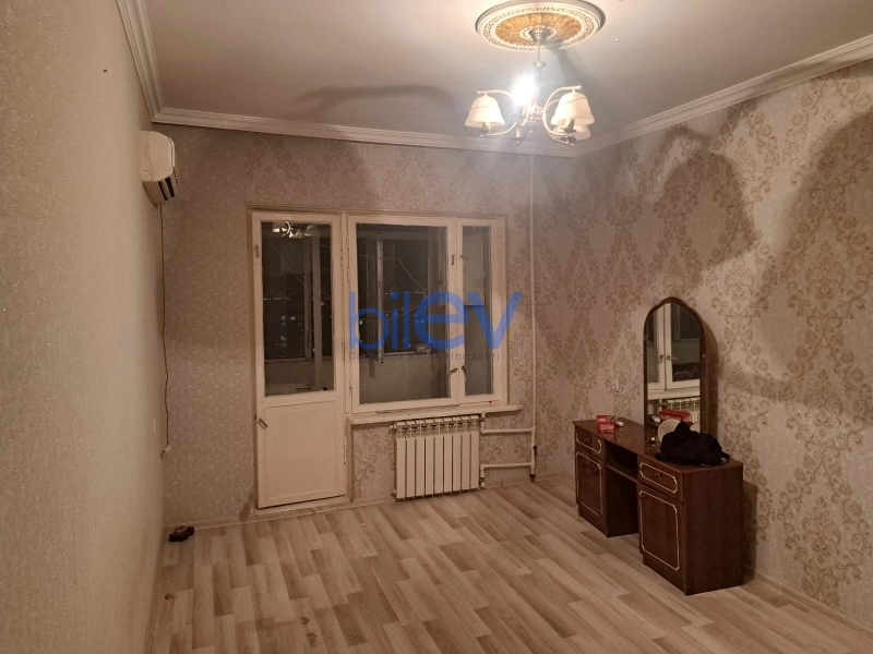 Aylıq Kirayə 2 otaqlı Köhnə Tikili bina evi  70m², Bakı