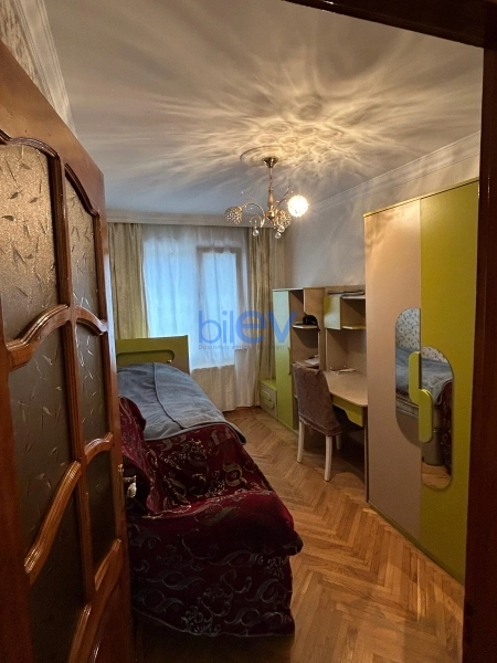 Aylıq Kirayə 3 otaqlı Köhnə Tikili bina evi  65m², Bakı