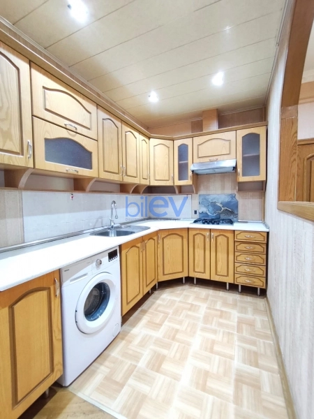Aylıq Kirayə 3 otaqlı Yeni Tikili bina evi  100m², Bakı