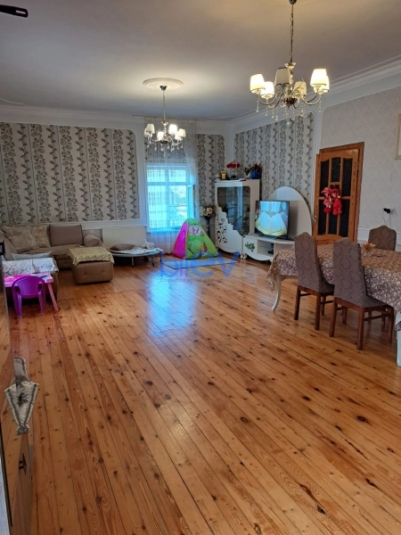 Satış 9 otaqlı Həyət evi  320m², Bakı
