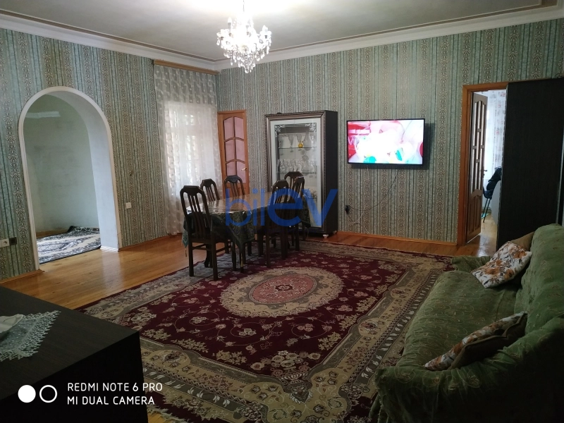 Satış 9 otaqlı Həyət evi  320m², Bakı