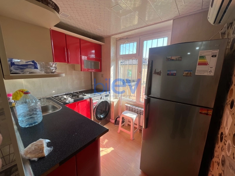 Aylıq Kirayə 2 otaqlı Köhnə Tikili bina evi  60m², Bakı
