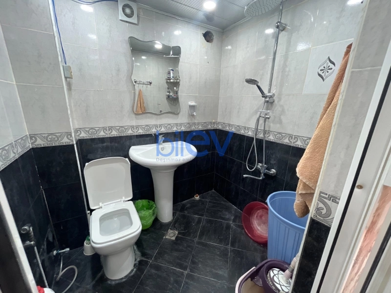 Aylıq Kirayə 2 otaqlı Köhnə Tikili bina evi  60m², Bakı
