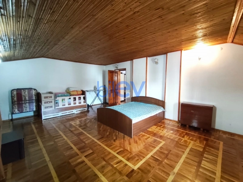 Aylıq Kirayə 4 otaqlı Köhnə Tikili bina evi  120m², Bakı