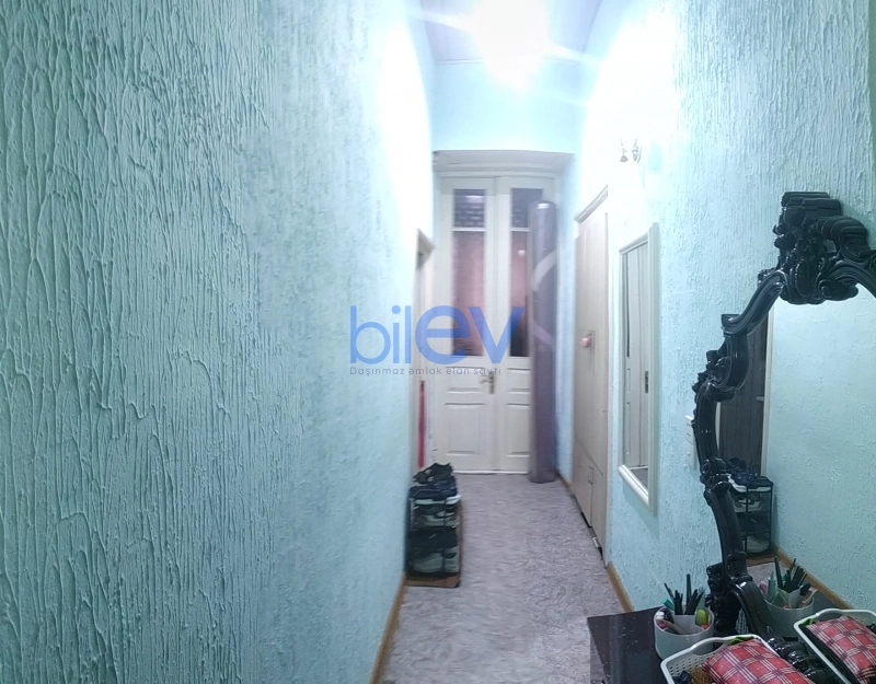 Satış 3 otaqlı Köhnə Tikili bina evi  75m², Bakı
