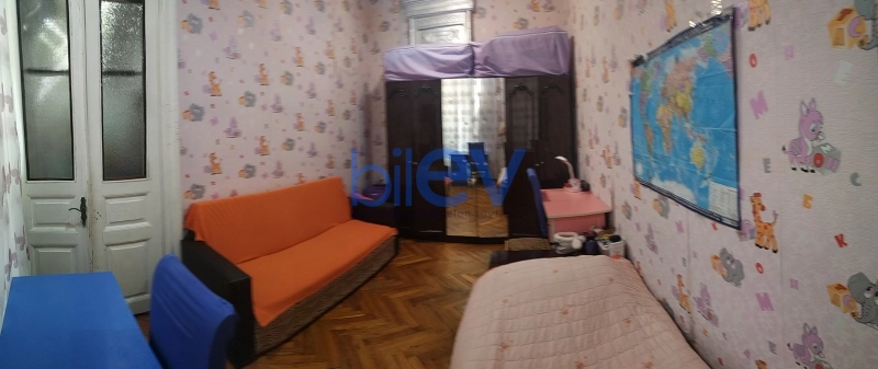 Satış 3 otaqlı Köhnə Tikili bina evi  75m², Bakı
