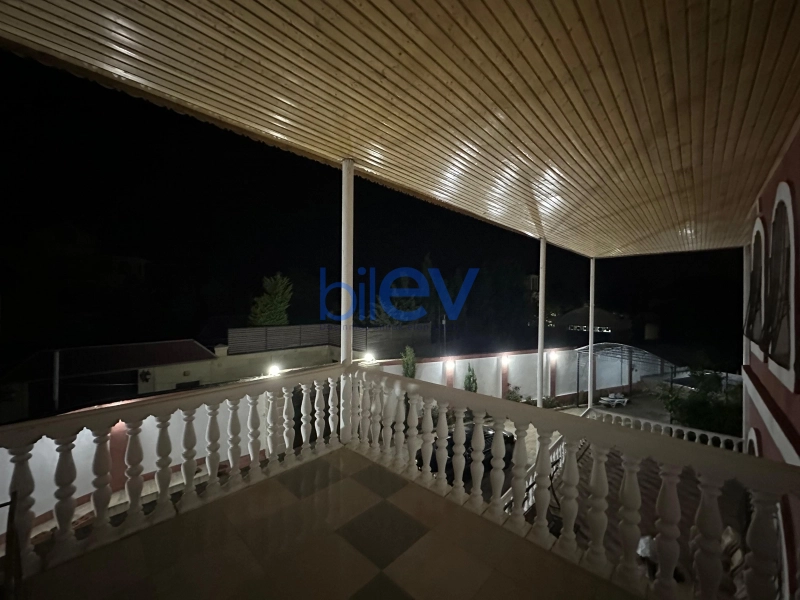Günlük Kirayə 5 otaqlı Bağ evi  210m², Bakı