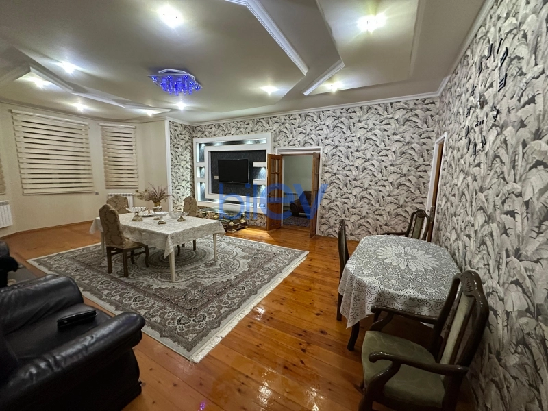 Günlük Kirayə 5 otaqlı Bağ evi  210m², Bakı