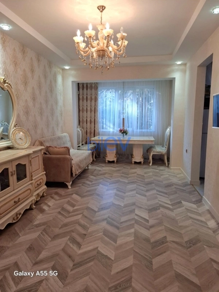 Satış 2 otaqlı Köhnə Tikili bina evi  52m², Bakı