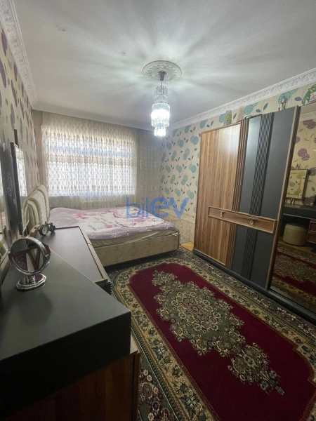 Satış 3 otaqlı Köhnə Tikili bina evi  75m², Bakı