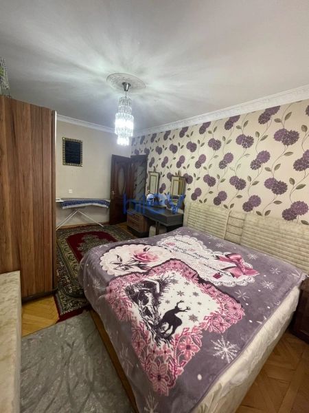 Satış 3 otaqlı Köhnə Tikili bina evi  75m², Bakı