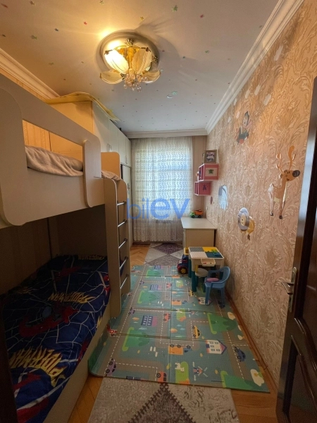 Satış 3 otaqlı Köhnə Tikili bina evi  75m², Bakı