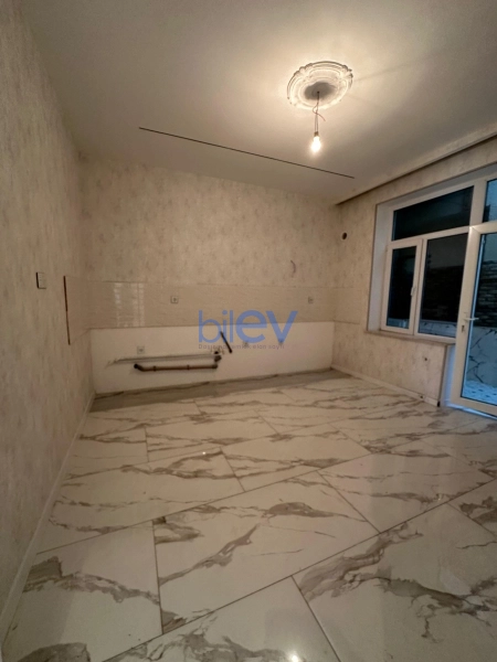 Satış 6 otaqlı Həyət evi  200m², Bakı