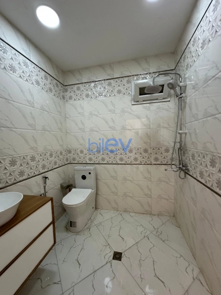 Satış 6 otaqlı Həyət evi  200m², Bakı