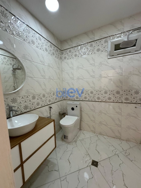 Satış 6 otaqlı Həyət evi  200m², Bakı