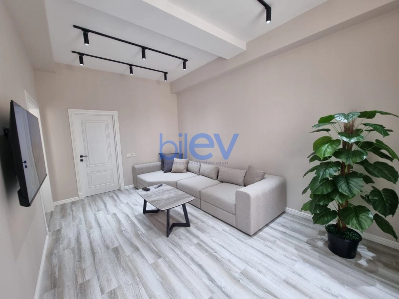 Aylıq Kirayə 2 otaqlı Köhnə Tikili bina evi  90m², Bakı