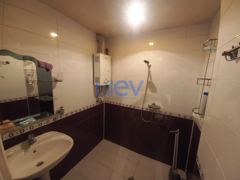 Aylıq Kirayə 3 otaqlı Köhnə Tikili bina evi  80m², Bakı