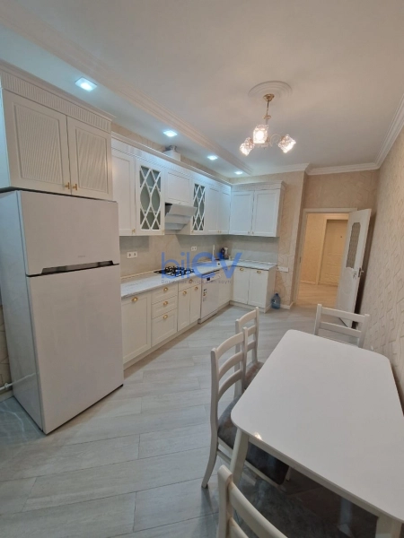 Aylıq Kirayə 2 otaqlı Yeni Tikili bina evi  100m², Bakı