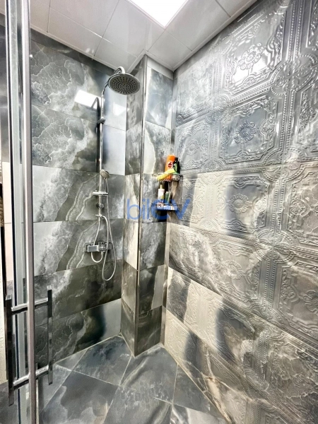 Aylıq Kirayə 3 otaqlı Yeni Tikili bina evi  120m², Bakı