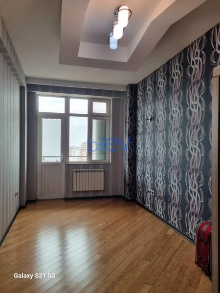 Satış 3 otaqlı Yeni Tikili bina evi  93m², Bakı