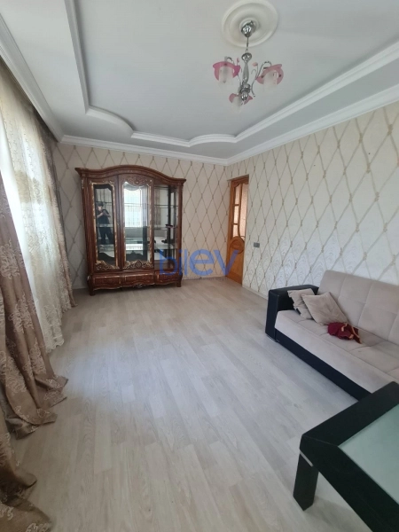 Satış 8 otaqlı Həyət evi  300m², Bakı