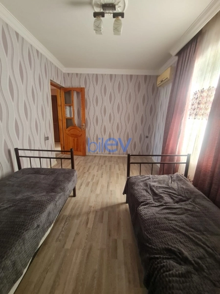 Satış 8 otaqlı Həyət evi  300m², Bakı