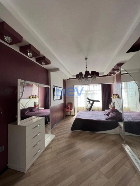 Satış 3 otaqlı Köhnə Tikili bina evi  80m², Bakı