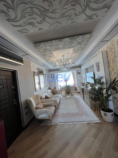Satış 3 otaqlı Köhnə Tikili bina evi  80m², Bakı
