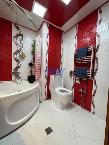 Satış 3 otaqlı Köhnə Tikili bina evi  80m², Bakı