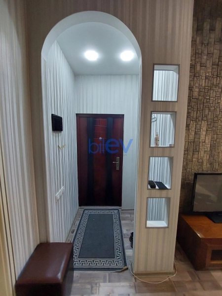 Aylıq Kirayə 2 otaqlı Köhnə Tikili bina evi  55m², Bakı