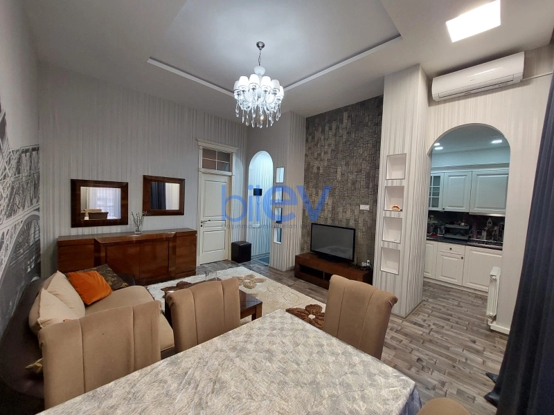 Aylıq Kirayə 2 otaqlı Köhnə Tikili bina evi  55m², Bakı