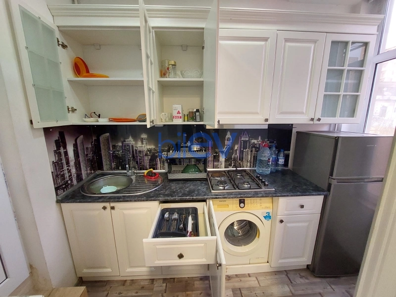 Aylıq Kirayə 2 otaqlı Köhnə Tikili bina evi  55m², Bakı