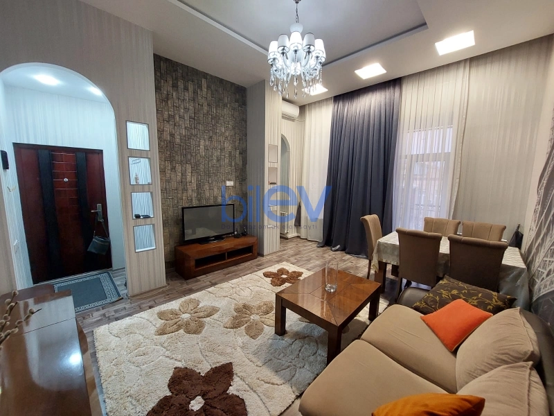 Aylıq Kirayə 2 otaqlı Köhnə Tikili bina evi  55m², Bakı