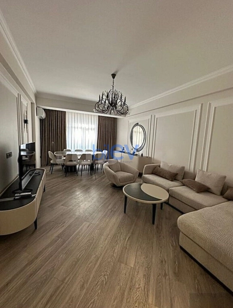 Aylıq Kirayə 2 otaqlı Yeni Tikili bina evi  110m², Bakı