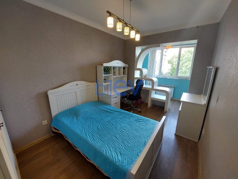 Aylıq Kirayə 3 otaqlı Köhnə Tikili bina evi  70m², Bakı