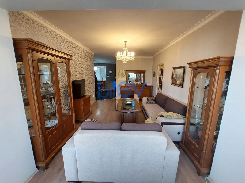 Aylıq Kirayə 3 otaqlı Köhnə Tikili bina evi  70m², Bakı