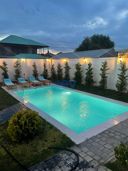 Günlük Kirayə 6 otaqlı Bağ evi  500m², Bakı
