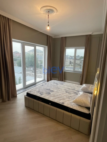 Günlük Kirayə 6 otaqlı Bağ evi  500m², Bakı