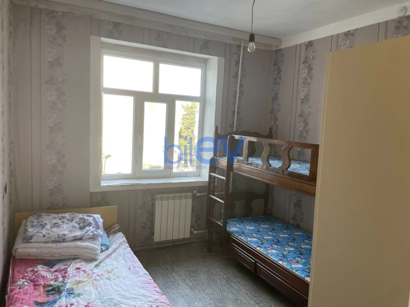 Aylıq Kirayə 4 otaqlı Köhnə Tikili bina evi  80m², Bakı